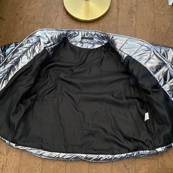 Italian puffer jacket - Picture 15 of 17